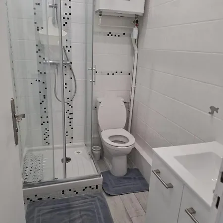 Le Dauphin Apartment *